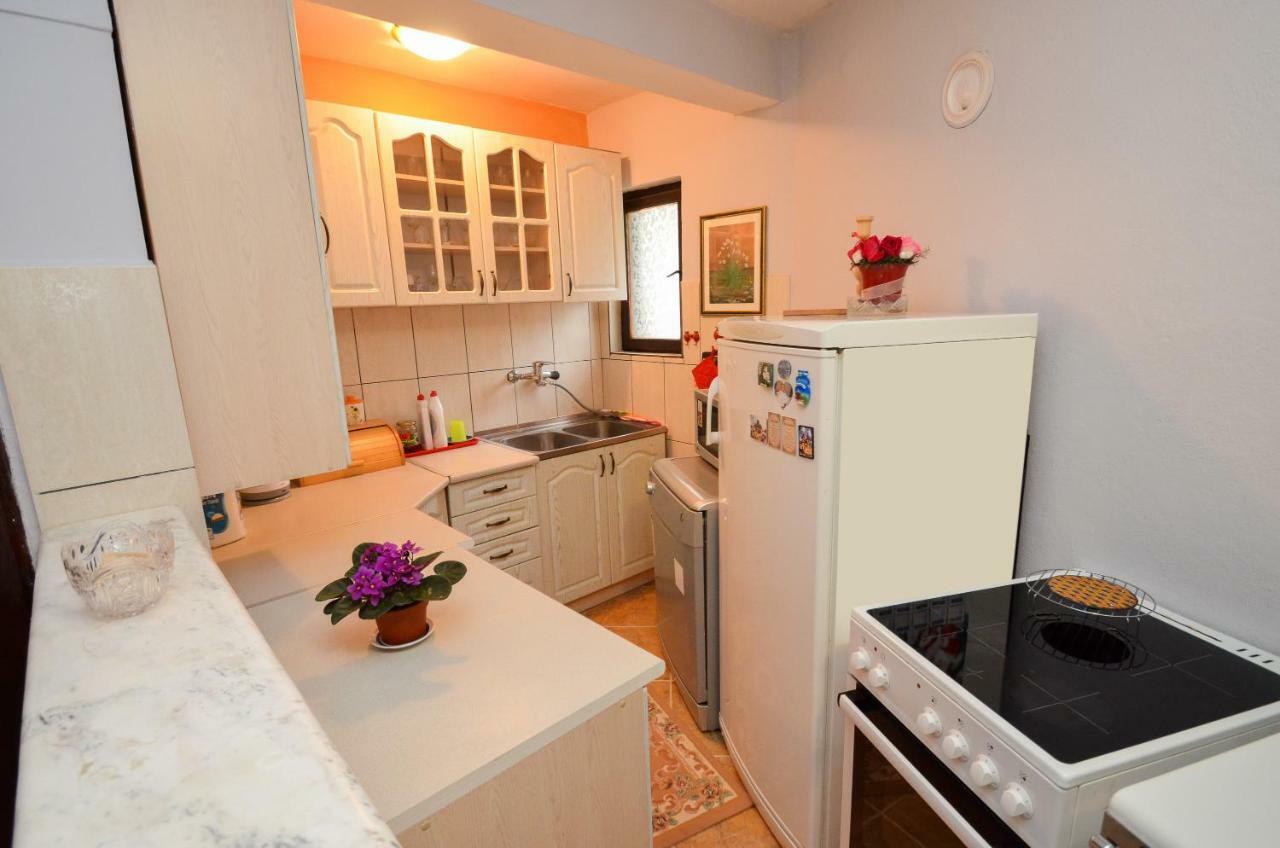 Apartment Buki Kotor Luaran gambar