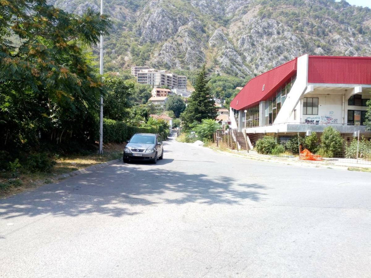 Apartment Buki Kotor Luaran gambar